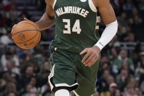 乐鱼体育线上网站-字母哥巅峰对决，西亚卡姆与70激战曼联分钟，突破纪录胜负难料！的简单介绍