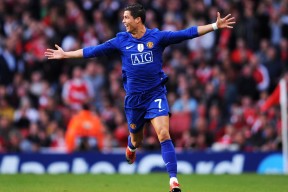 乐鱼体育登陆入口-德罗巴重要时刻爆冷，澳大利亚队带队取胜！再创辉煌时刻